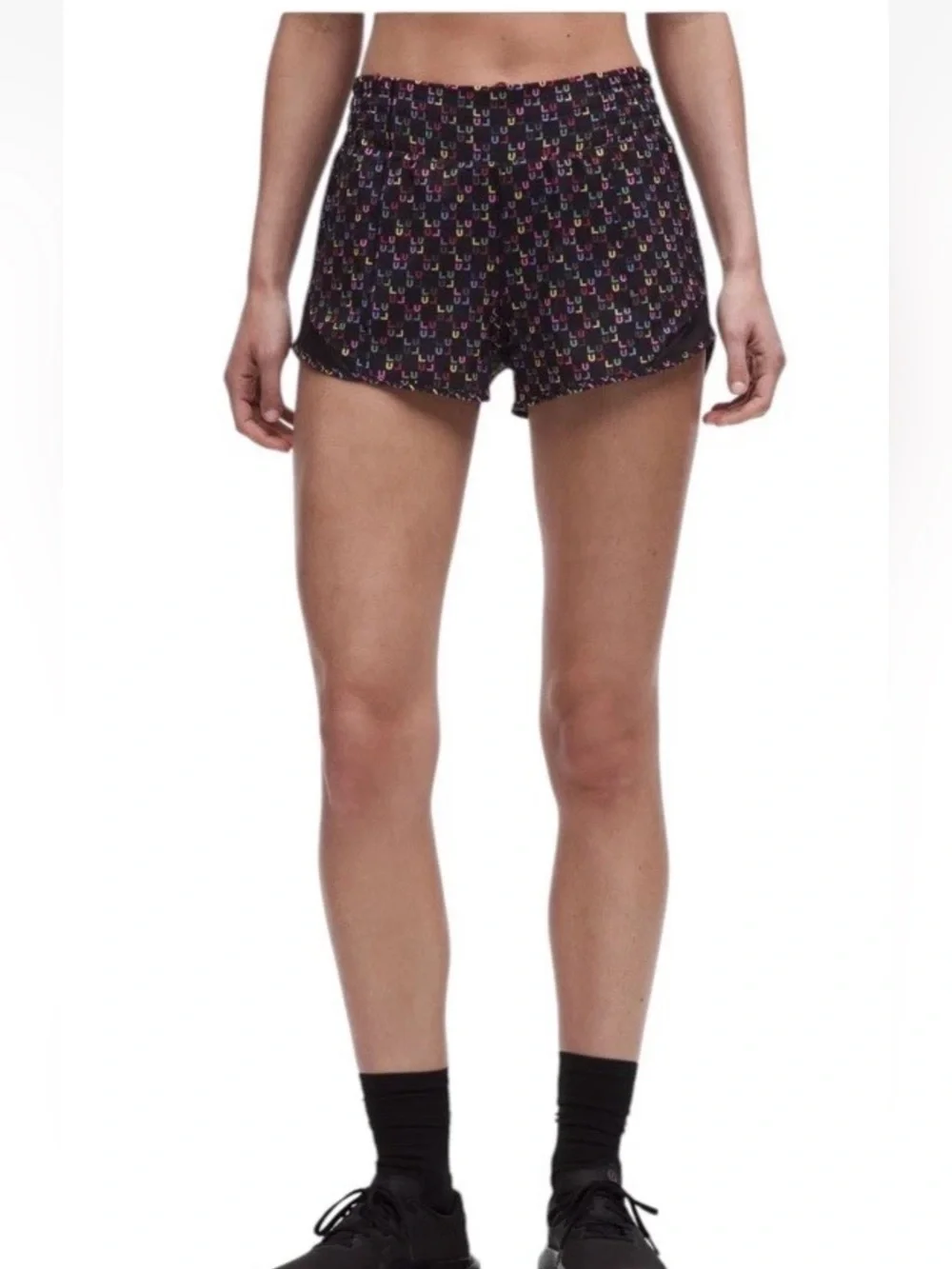 NWT Lululemon Hotty Hot HR Shorts Size 6 / 2.5